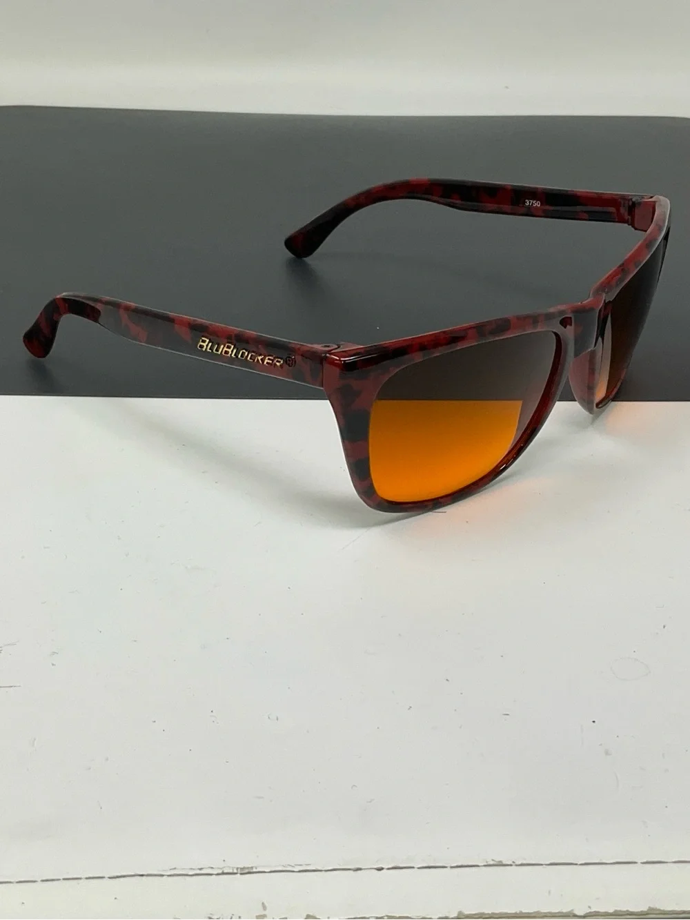 Vintage BluBlockers Sunglasses red tortoise
